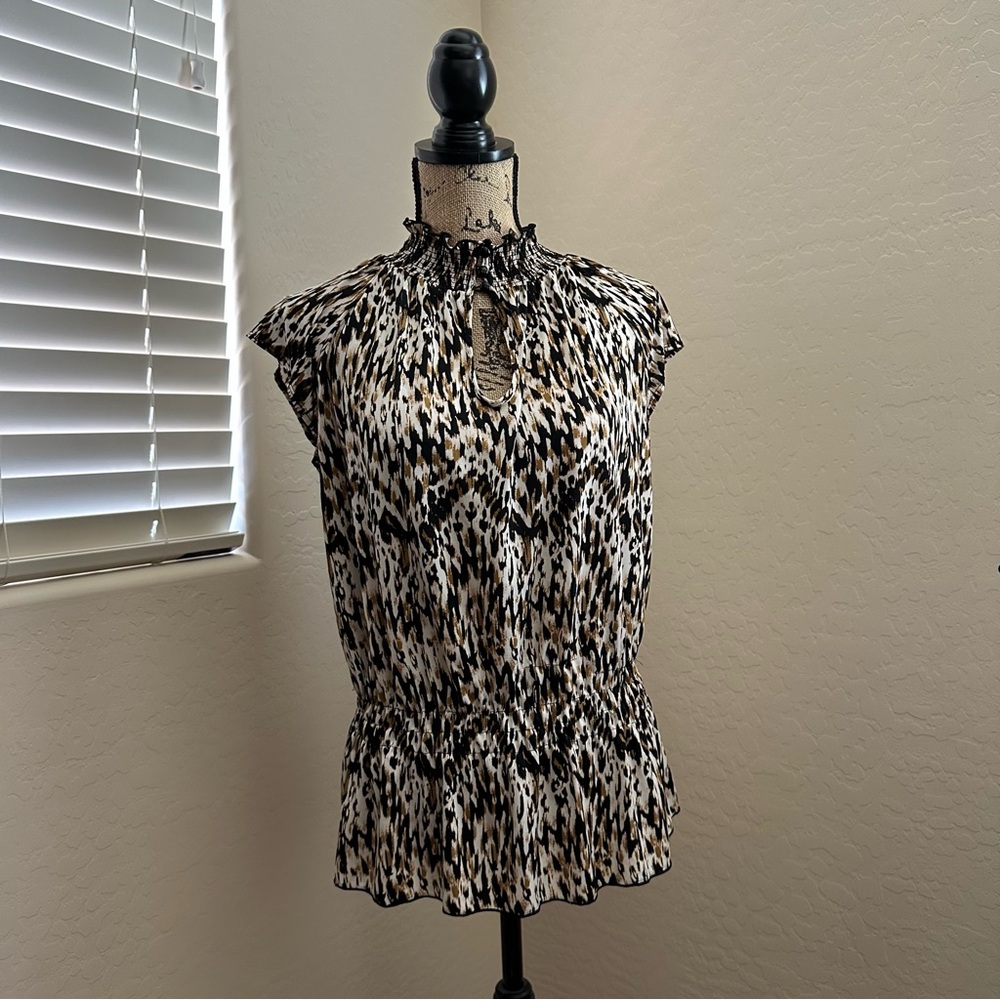 Essentials by Milano Black and Cream Blouse